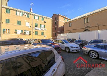 6.0 PIAZZALE.jpg - Show room VIA PRA' 5, Genova (zona Sestri Ponente) - foto 17