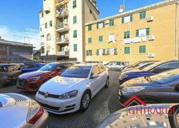 6.1 PIAZZALE.jpg - Show room VIA PRA' 5, Genova (zona Sestri Ponente) - foto 18