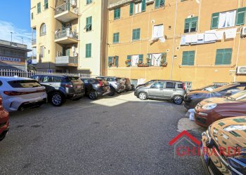 6.2 PIAZZALE.jpg - Show room VIA PRA' 5, Genova (zona Sestri Ponente) - foto 19