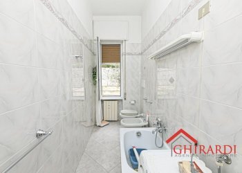 5.2 BAGNO.jpg - Appartamento Via Sant'Alberto 11B, Genova (zona Sestri Ponente) - foto 17