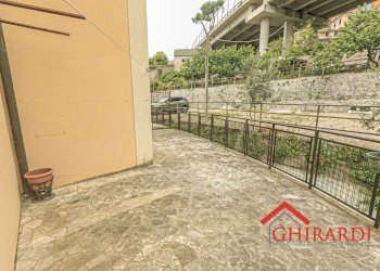 6.5 GIARDINO.jpg - Appartamento Via Sant'Alberto 11B, Genova (zona Sestri Ponente) - foto 23