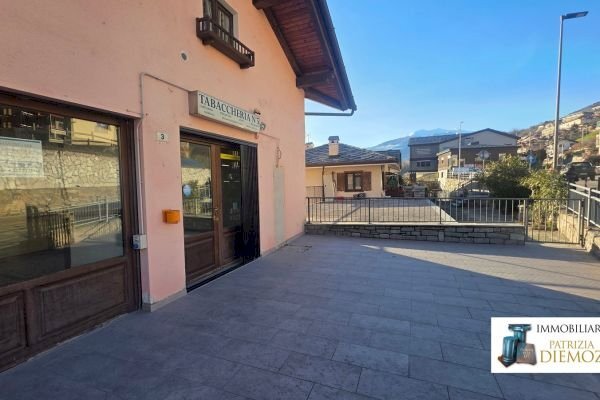 Commercial Premises Quart - photo 1