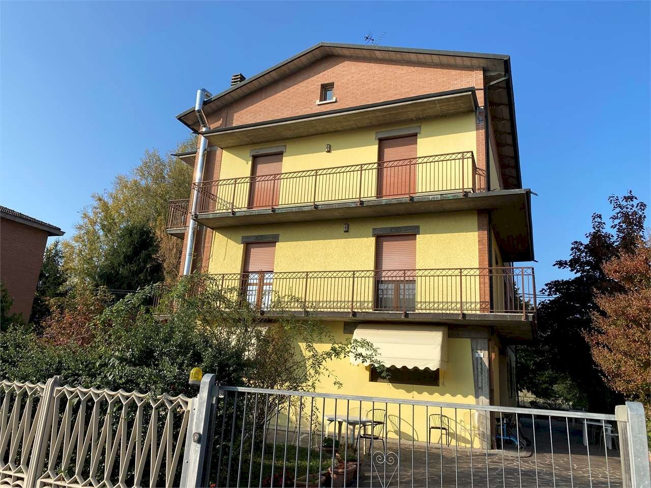 Villa Modena (neighborhood Lesignana) - photo 1