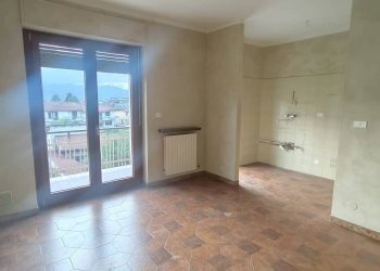 Four-room apartment Via Don Giovanni Battista Astre, 17, Bernezzo - photo 1