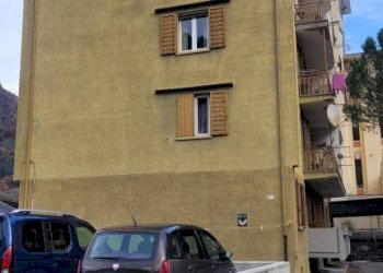 Four-room apartment Verrès - photo 1