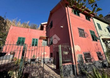 Casa semi indipendente Via S. Lorenzo di Casanova, Genova (zona Bolzaneto) - foto 1