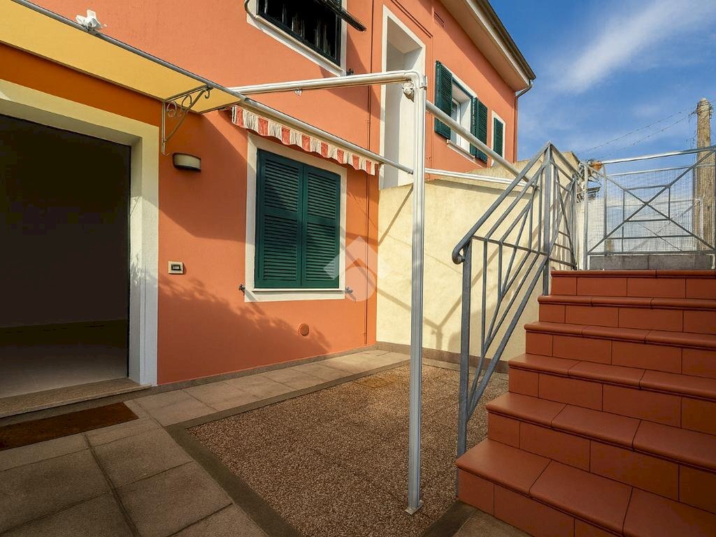 Three-room apartment Via Nino Bixio, hamlet Ponzano Magra, Santo Stefano di Magra - photo 3