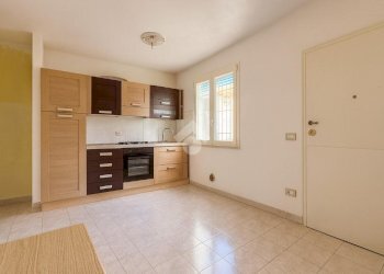 Three-room apartment Via Nino Bixio, hamlet Ponzano Magra, Santo Stefano di Magra - photo 4