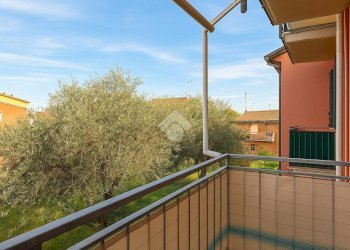 Three-room apartment Via Nino Bixio, hamlet Ponzano Magra, Santo Stefano di Magra - photo 12