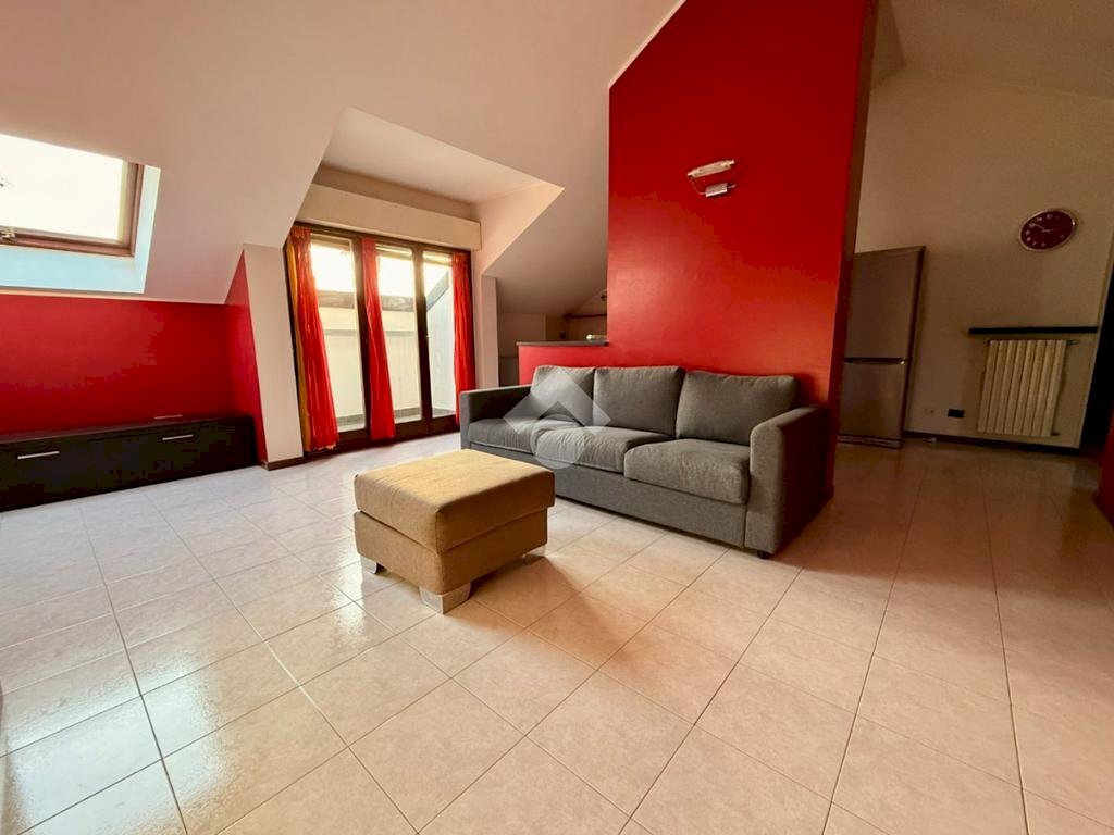 Two-room apartment Via Cristoforo Colombo, Abbiategrasso - photo 2