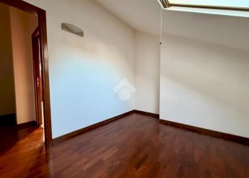 Two-room apartment Via Cristoforo Colombo, Abbiategrasso - photo 13