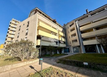 Two-room apartment Via Cristoforo Colombo, Abbiategrasso - photo 21