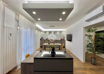 Appartamento Via Gian Battista Vico, Novara - foto 1