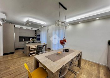 Appartamento Via Gian Battista Vico, Novara - foto 2