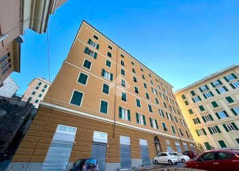 Quadrilocale Via Fieschi, Genova (zona Carignano) - foto 1