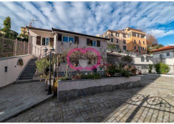 Foto 1 - Villa via Accinelli, Varazze - foto 1