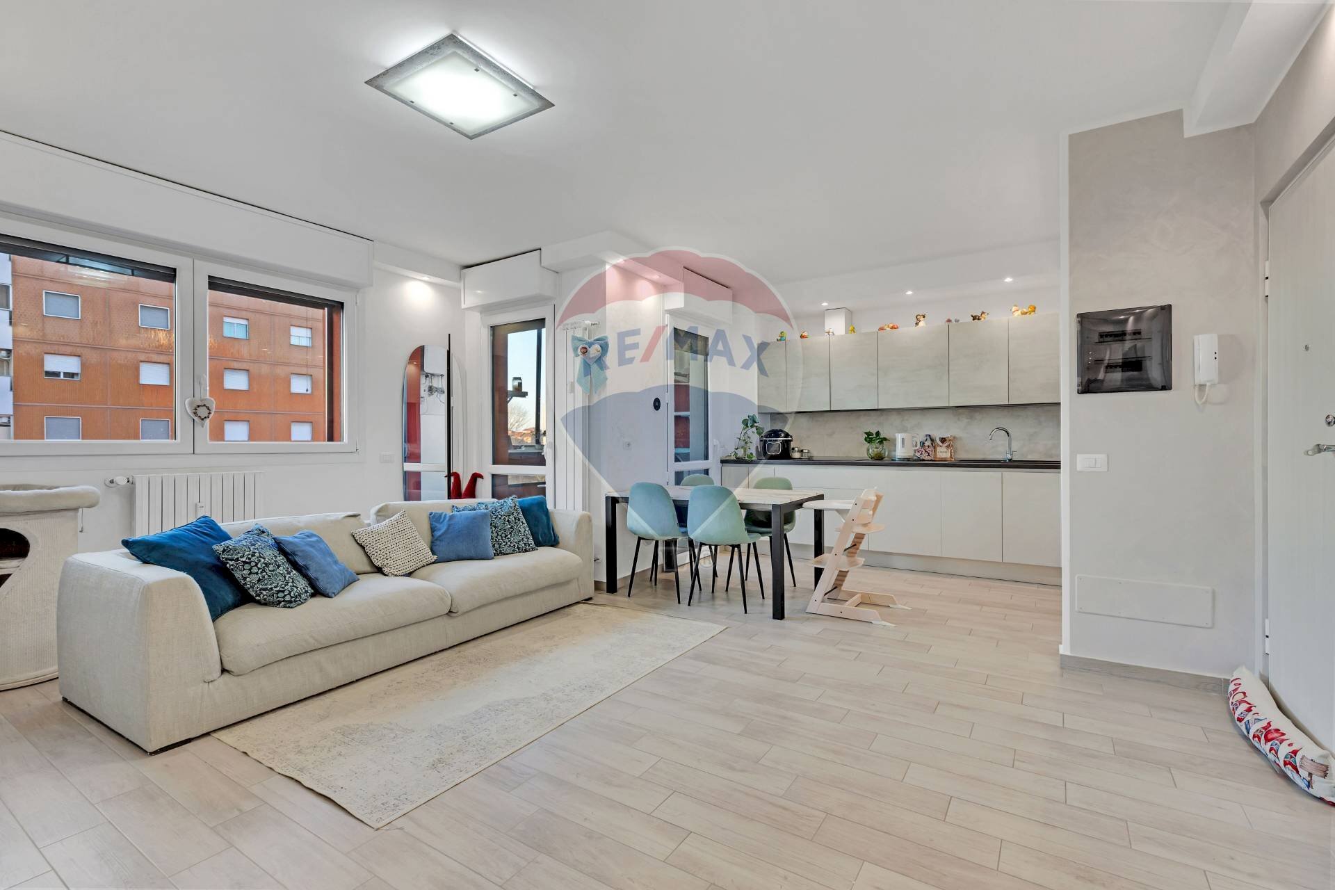 Sala da pranzo - Three-room apartment Via Dei Missaglia
 
37, Milano - photo 1