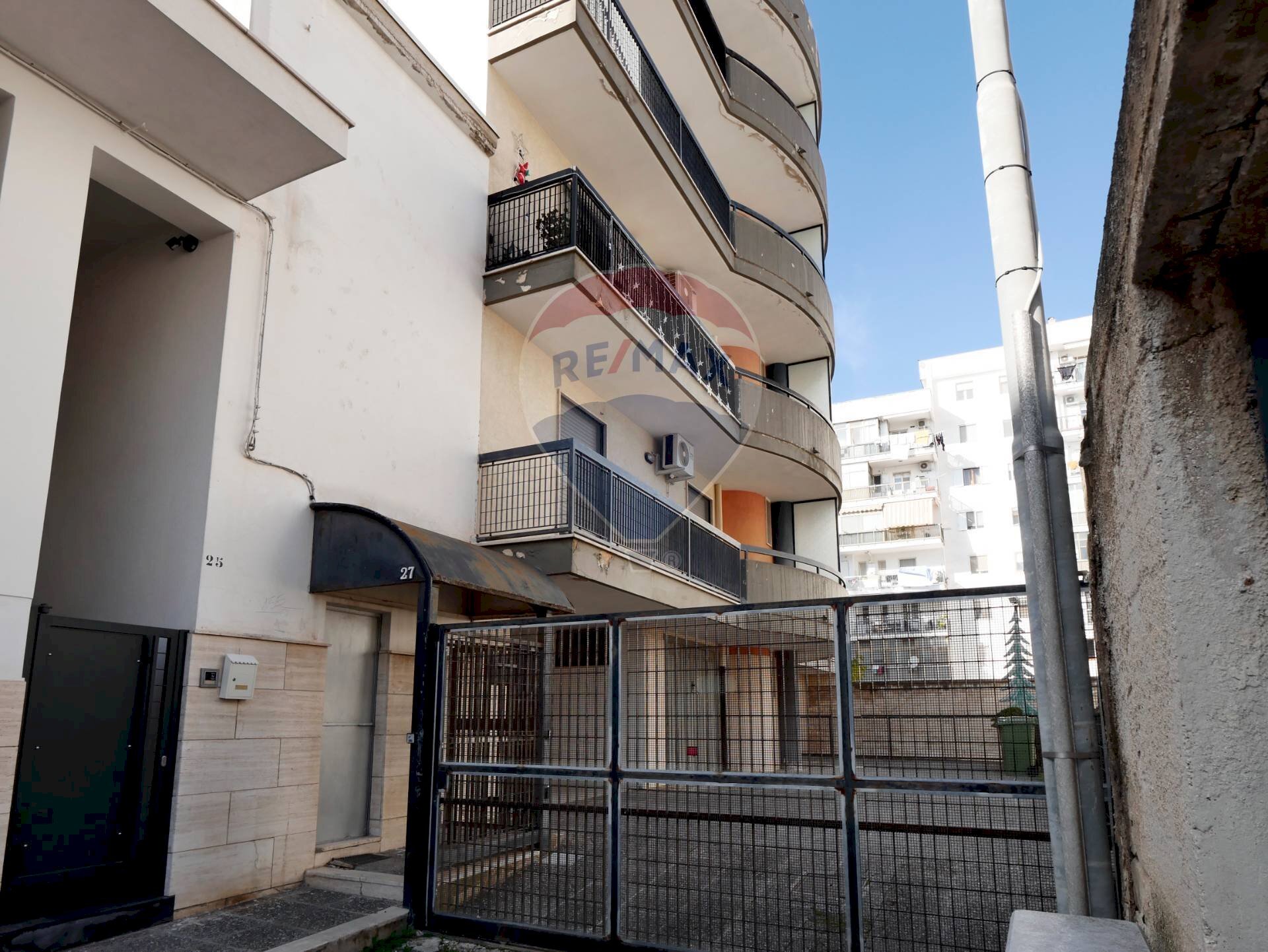 Edificio all\'aperto - Three-room apartment Via Leonardo Da Vinci
 
27, Triggiano - photo 1