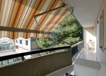 Balcone - Trilocale Via Leonardo Da Vinci
 
27, Triggiano - foto 7