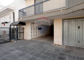 Edificio all\'aperto - Trilocale Via Leonardo Da Vinci
 
27, Triggiano - foto 17