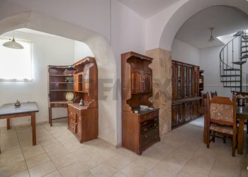 Sala da pranzo - Casa indipendente via Ronco Schiciano
 
3-5, Caltagirone - foto 2