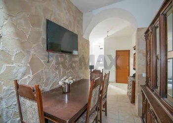 Sala da pranzo - Casa indipendente via Ronco Schiciano
 
3-5, Caltagirone - foto 3