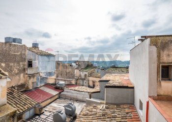 Terrazza - Casa indipendente via Ronco Schiciano
 
3-5, Caltagirone - foto 6