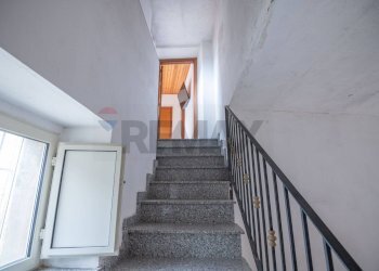 Scale - Casa indipendente via Ronco Schiciano
 
3-5, Caltagirone - foto 11