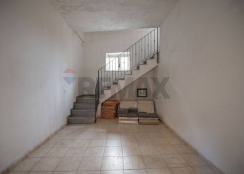 Scale - Casa indipendente via Ronco Schiciano
 
3-5, Caltagirone - foto 13