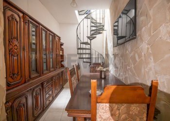 Sala da pranzo - Casa indipendente via Ronco Schiciano
 
3-5, Caltagirone - foto 18