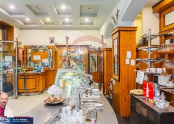 Sala da pranzo - Cafeteria - Cold Bar Via Matteo Renato Imbriani
 
181, Catania - photo 11