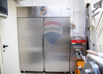 Bagno - Cafeteria - Cold Bar Via Matteo Renato Imbriani
 
181, Catania - photo 21