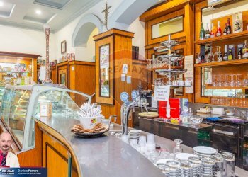 Sala da pranzo - Cafeteria - Cold Bar Via Matteo Renato Imbriani
 
181, Catania - photo 38