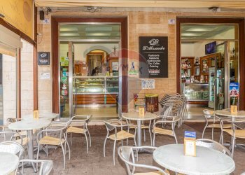 Sala da pranzo - Cafeteria - Cold Bar Via Matteo Renato Imbriani
 
181, Catania - photo 51