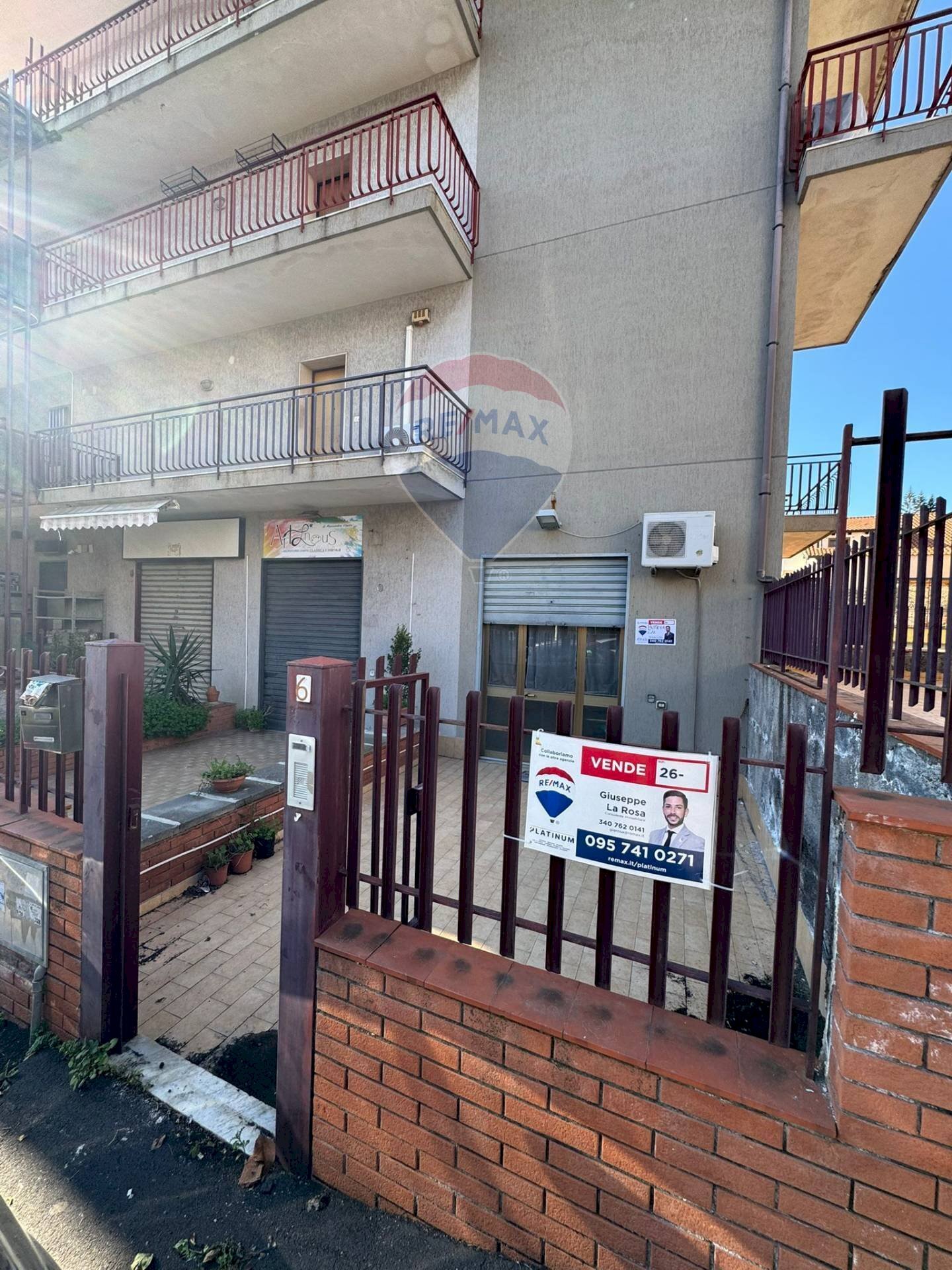 Edificio all\'aperto - Commercial Premises Via Giovanni Pascoli
6, Sant'Agata Li Battiati - photo 2