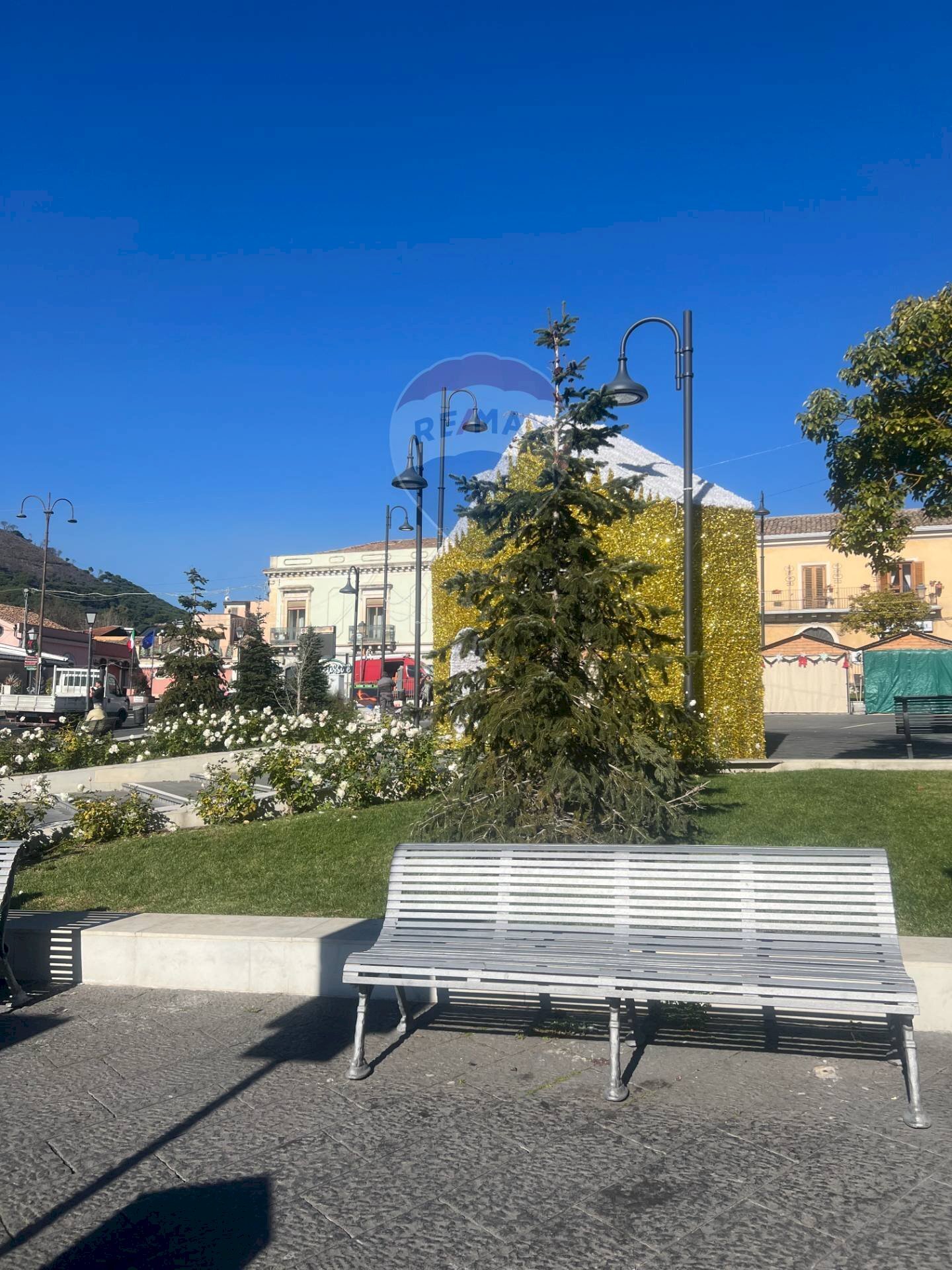 Edificio all\'aperto - Cafeteria - Cold Bar Nicolosi - photo 2