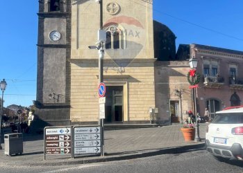 Edificio all\'aperto - Bar Tavola Calda - Fredda Nicolosi - foto 9