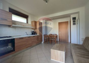 Cucina - Bilocale Via Caduti di Via Fani, Poggio Picenze - foto 4