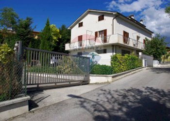 Casa all\'aperto - Bilocale Via Caduti di Via Fani, Poggio Picenze - foto 16