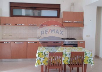 Cucina - Bilocale Via Caduti di Via Fani, Poggio Picenze - foto 4