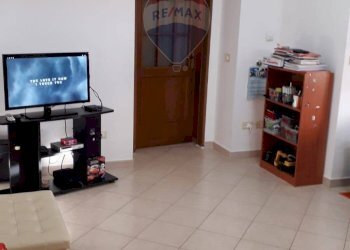 Soggiorno - Bilocale Via Caduti di Via Fani, Poggio Picenze - foto 6