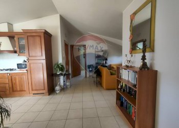 Foto 4 - Quadrilocale Via Caduti di Via Fani, Poggio Picenze - foto 4