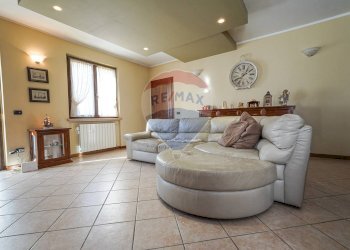 Soggiorno - Villa Trimagna
 
22A, Almenno San Salvatore - foto 5