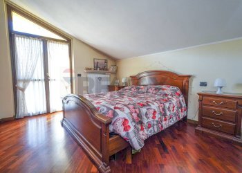 Camera / camera da letto - Villa Trimagna
 
22A, Almenno San Salvatore - photo 5