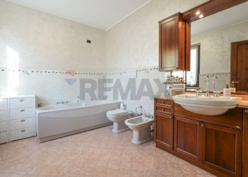 Bagno - Villa Trimagna
 
22A, Almenno San Salvatore - photo 6