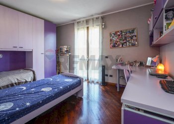 Camera / camera da letto - Villa Trimagna
 
22A, Almenno San Salvatore - photo 10