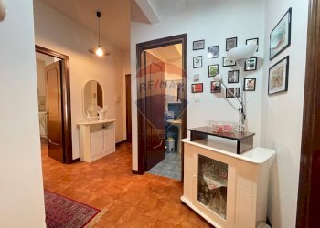 Hall / corridoio - Quadrilocale via della fonte
 
16, Rapallo - foto 17