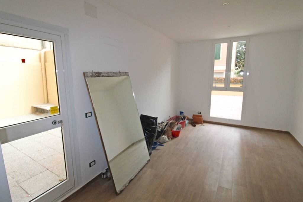 Shop Genova (neighborhood Castelletto) - photo 1