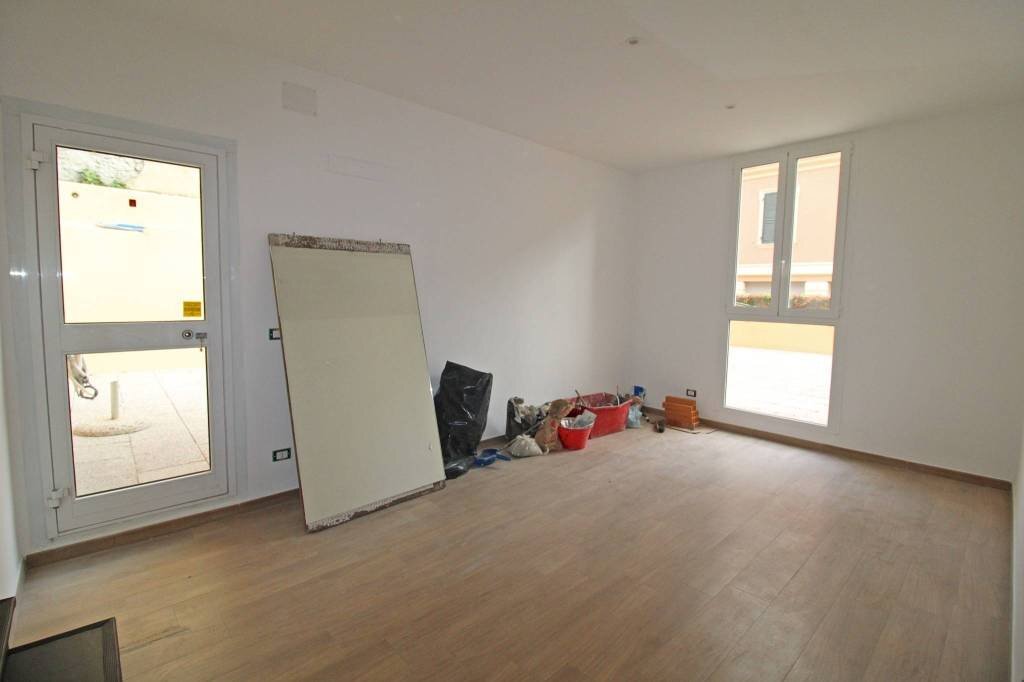 Shop Genova (neighborhood Castelletto) - photo 2