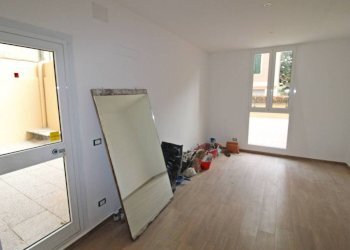 Shop Genova (neighborhood Castelletto) - photo 1